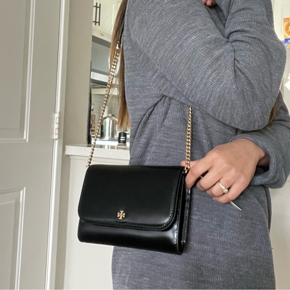 NWT , tory burch Emerson patent chain wallet ( black) - Picture 11 of 13